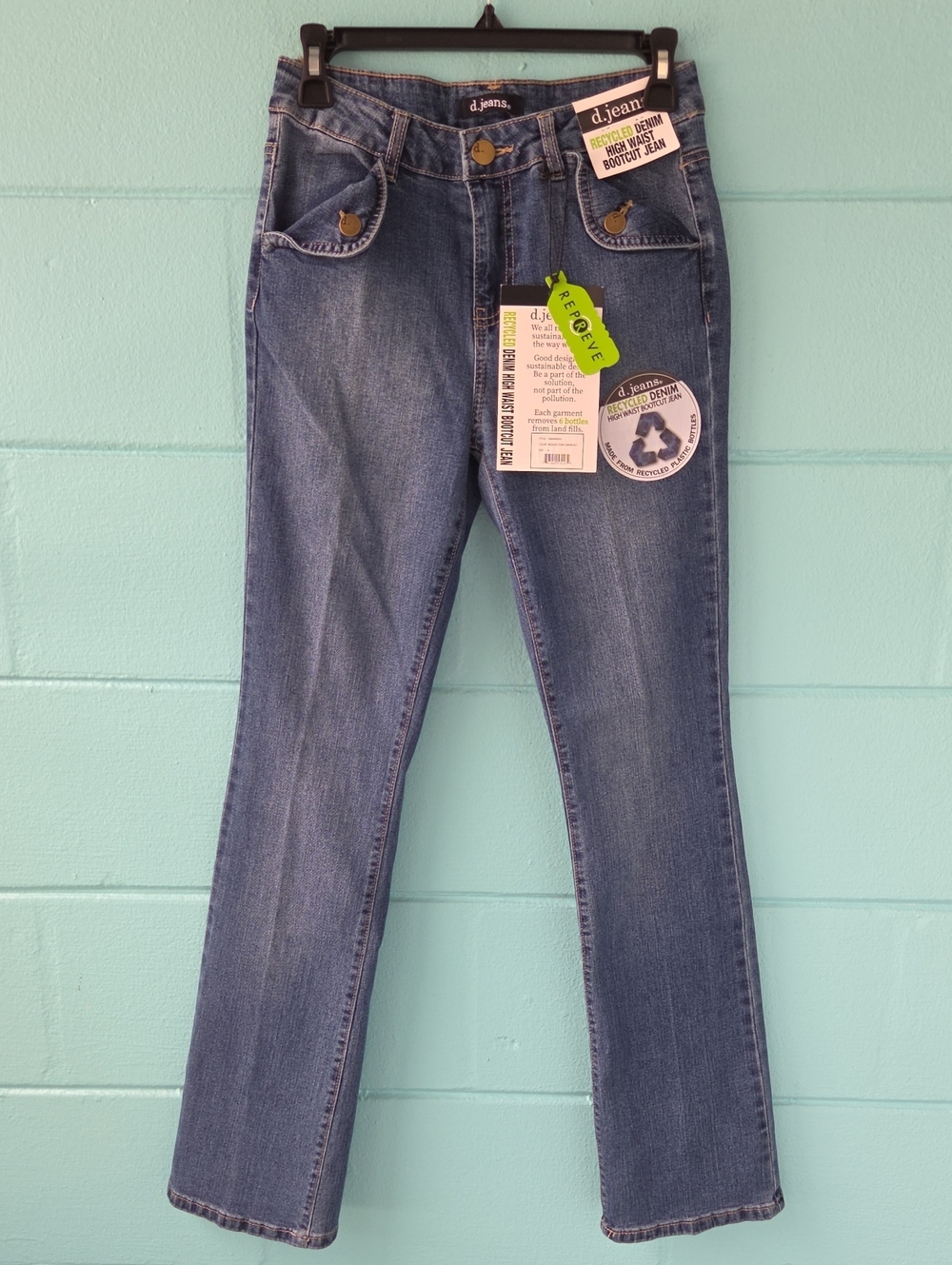 NWT "d. Jeans" High Waist Bootcut Jeans Woman's Size 4